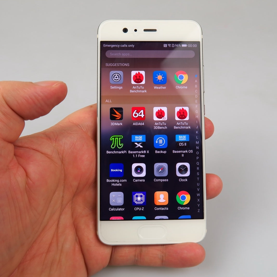 Huawei P10 – problema performanțelor și aroganța față de clienți