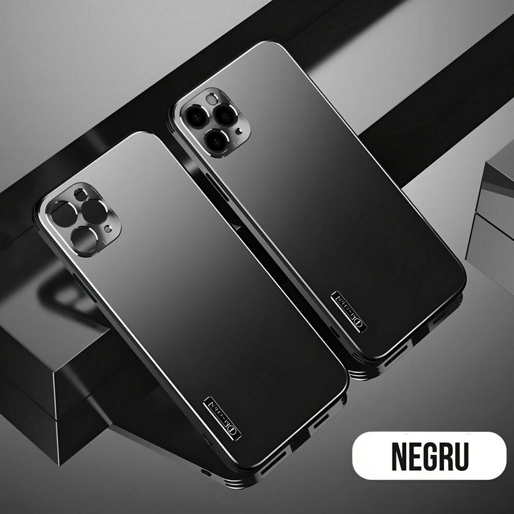 Husa ultra-subtire din aluminiu cu strat hidrofob pentru iPhone
