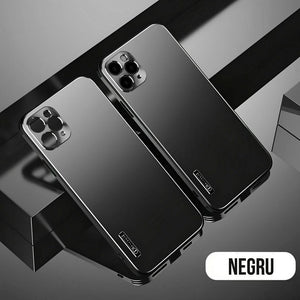 Husa ultra-subtire din aluminiu cu strat hidrofob pentru iPhone