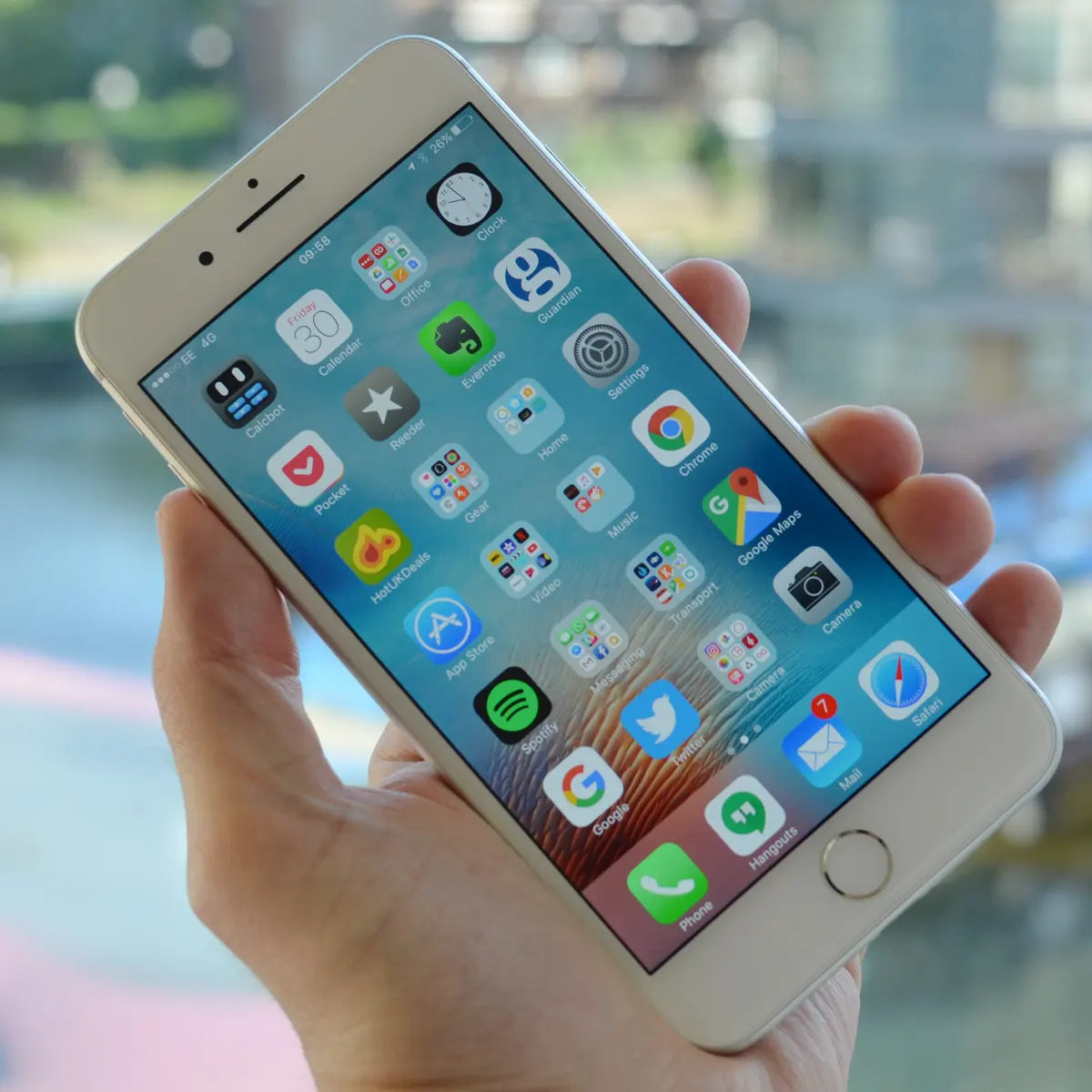 iPhone 7 continuă să fie cel mai popular smartphone în Europa și SUA
